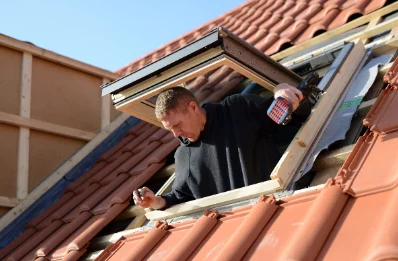 Pose de fenêtres de toit Velux à Allamps